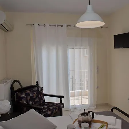 Lila's Villa Nerotriviá