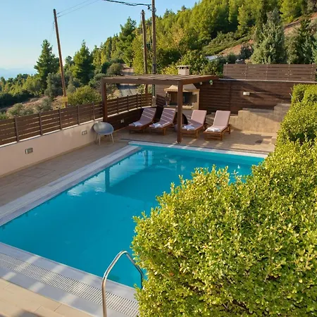 Villa Lila's Nerotriviá